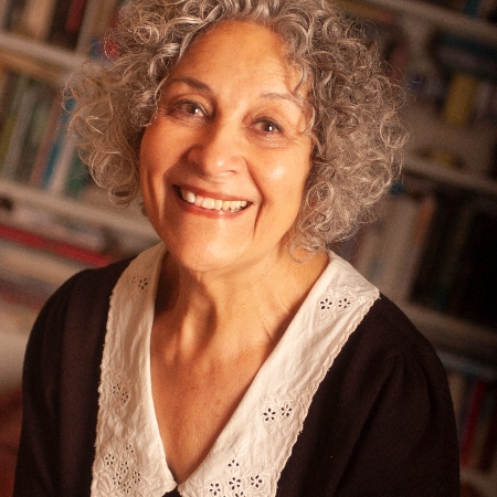 new-portrait-11-800x800 Jacqui Kilburn